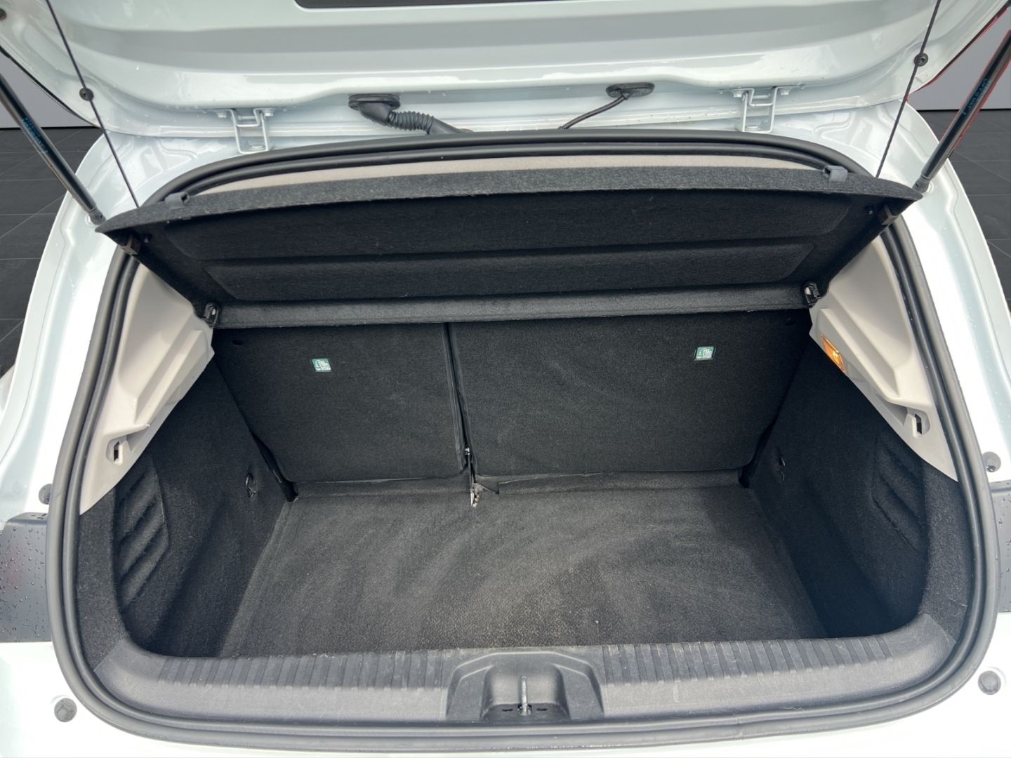 Fahrzeugabbildung Renault Clio Experience 1.0 SCe 75 EU6d-T Allwetterreife