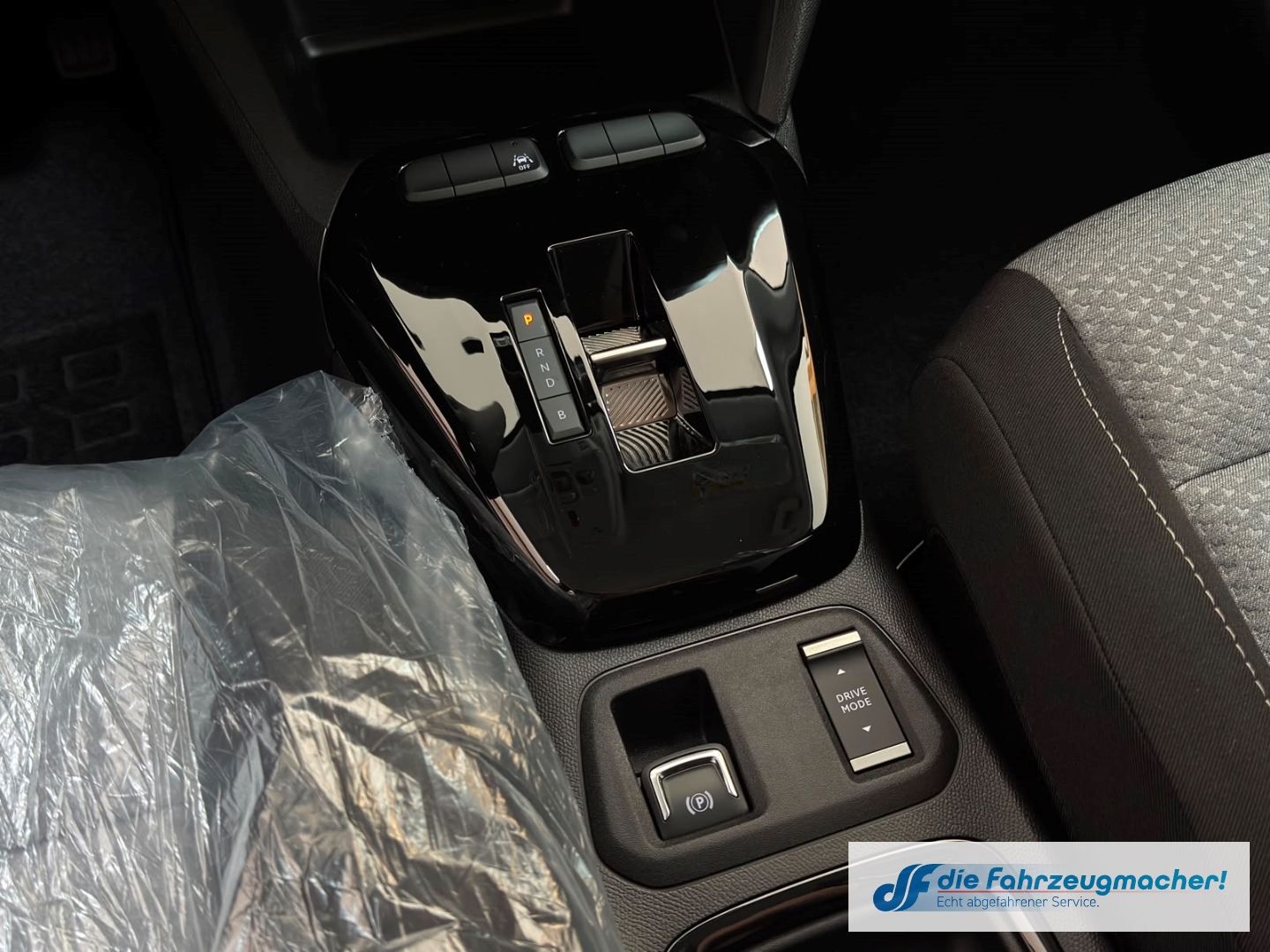 Fahrzeugabbildung Opel Corsa-e F e Edition Digitales Cockpit LED Apple