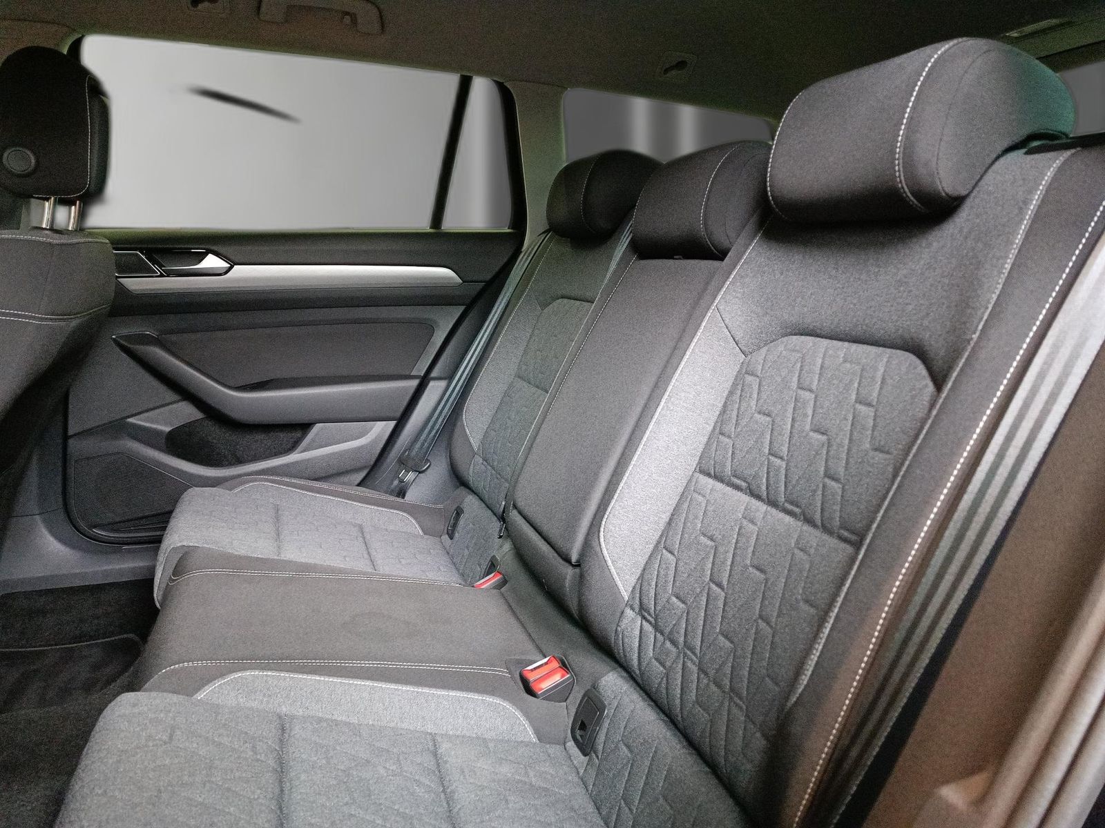 Volkswagen Passat - Bild 17