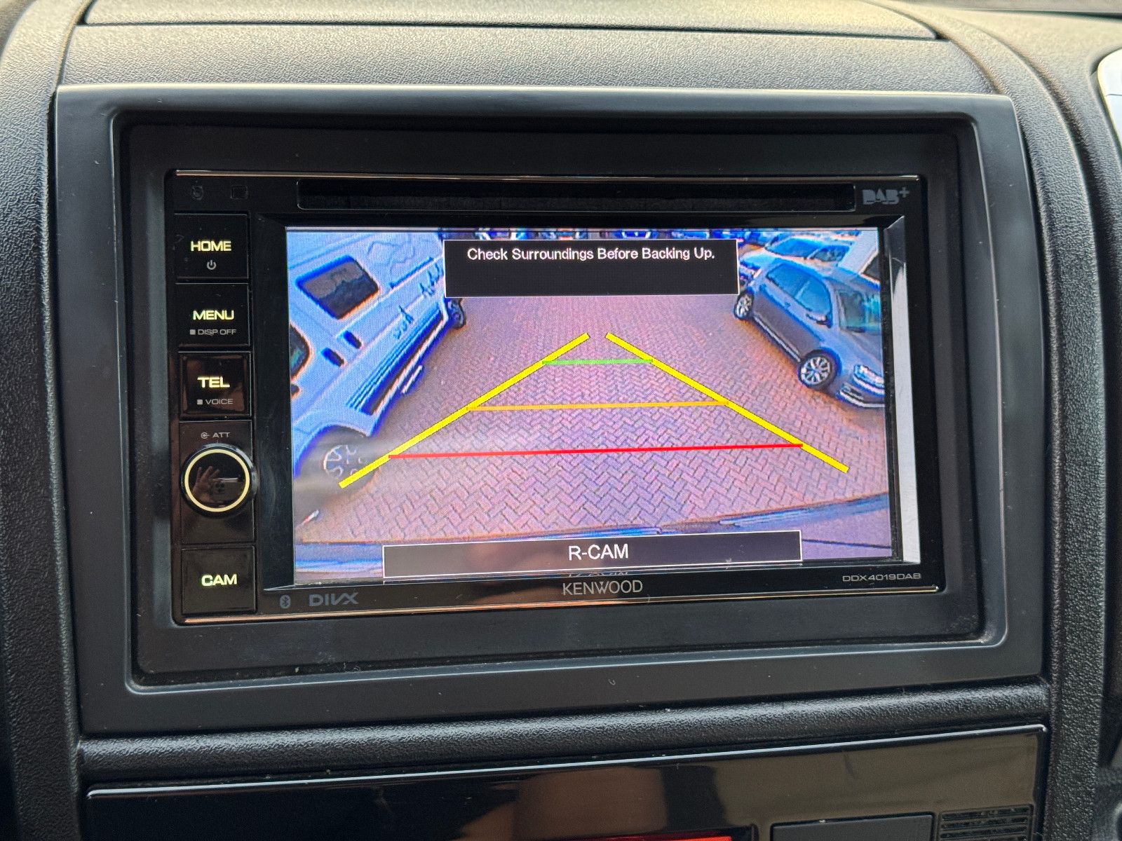 Fahrzeugabbildung Pössl SUMMIT 600 PLUS SCHWENKBAD KAMERA QUERBETT LED