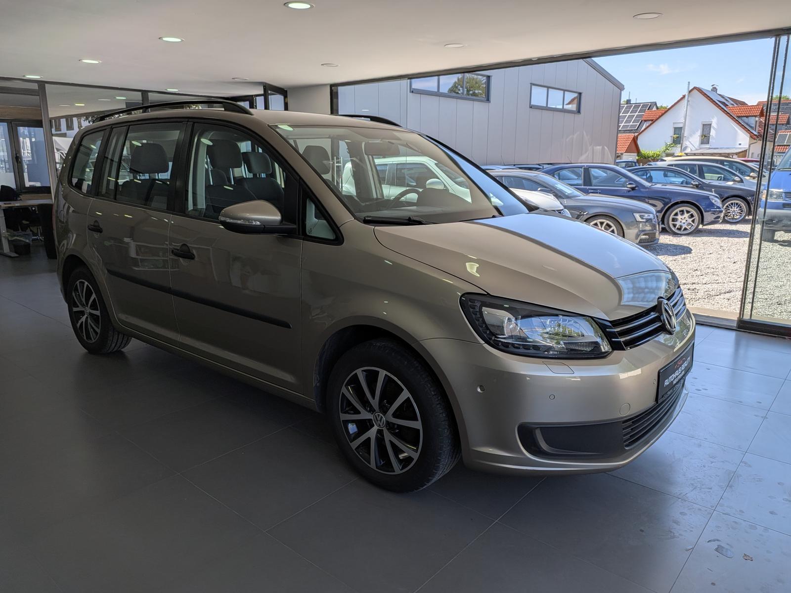 Volkswagen Touran Trendline+PDC+AHK+TEMPOMAT+KLIMA+PARK ASY