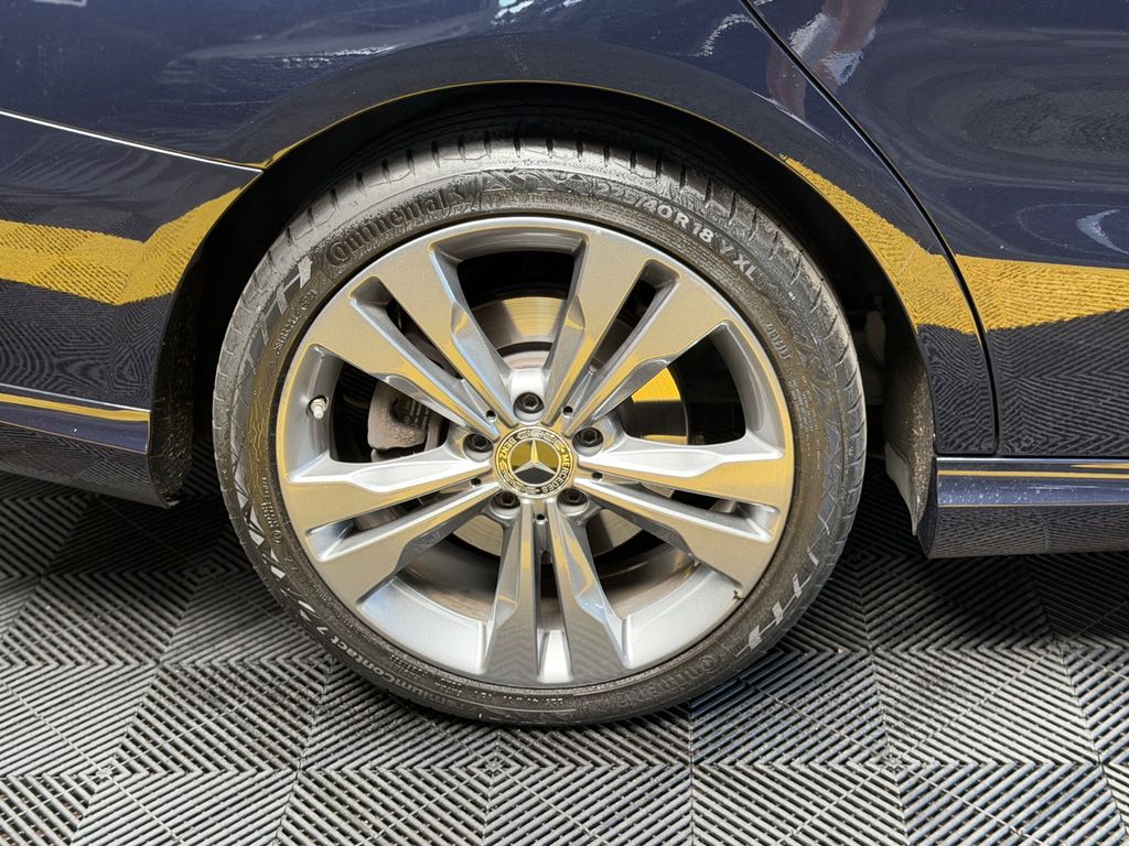 MERCEDES-BENZ CLA 220 4MATIC/SB/PANO/DISTRONIC+ MERCEDES-BENZ CLA 220 4MATIC/SB/PANO/DISTRONIC+