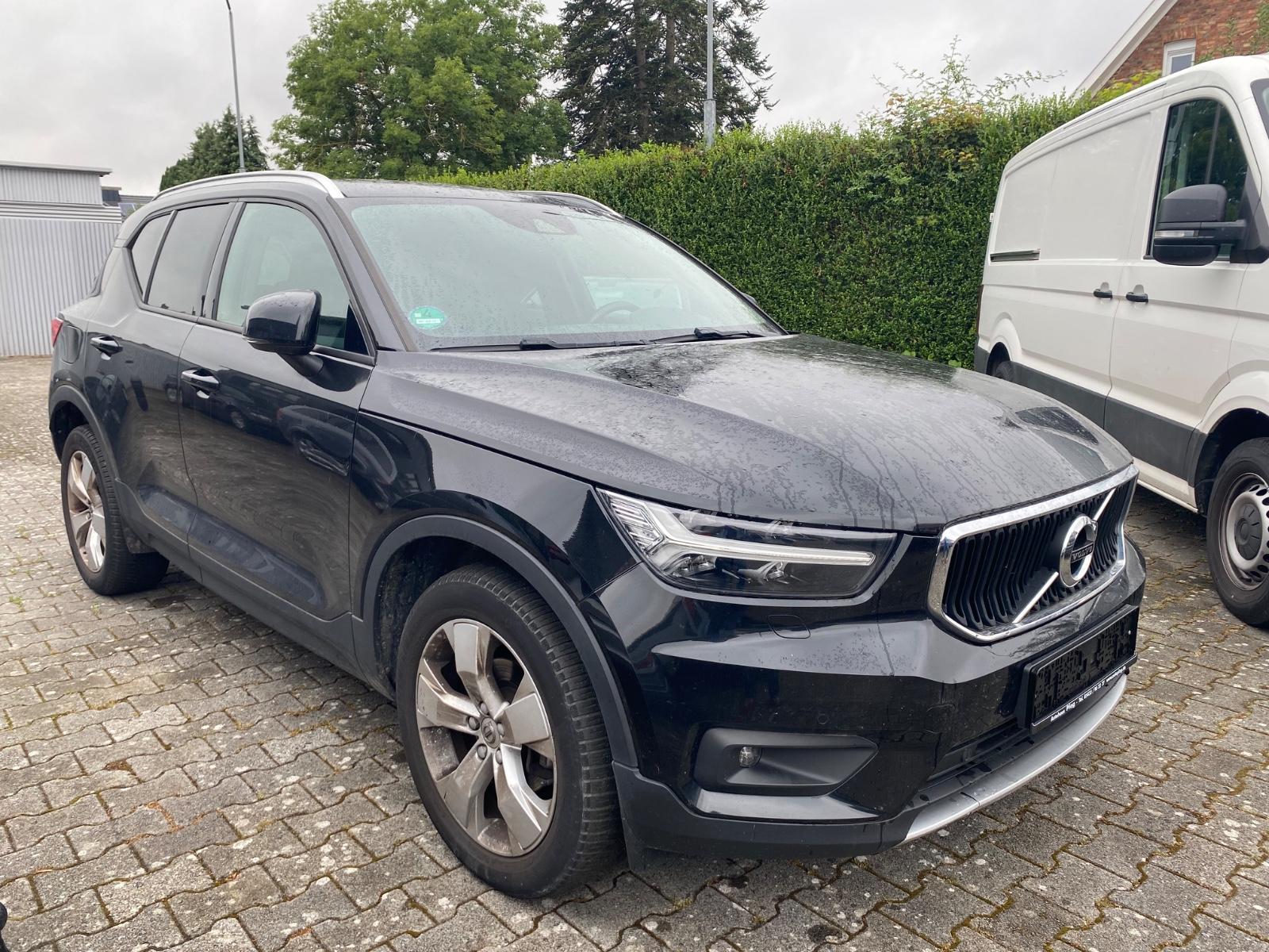 Volvo XC 40 2,0 Momentum Pro 2WD