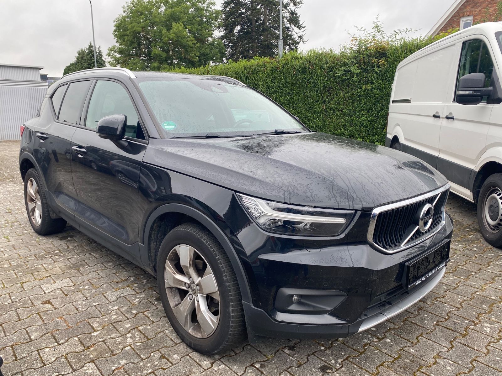 Volvo XC 40 2,0 Momentum Pro 2WD