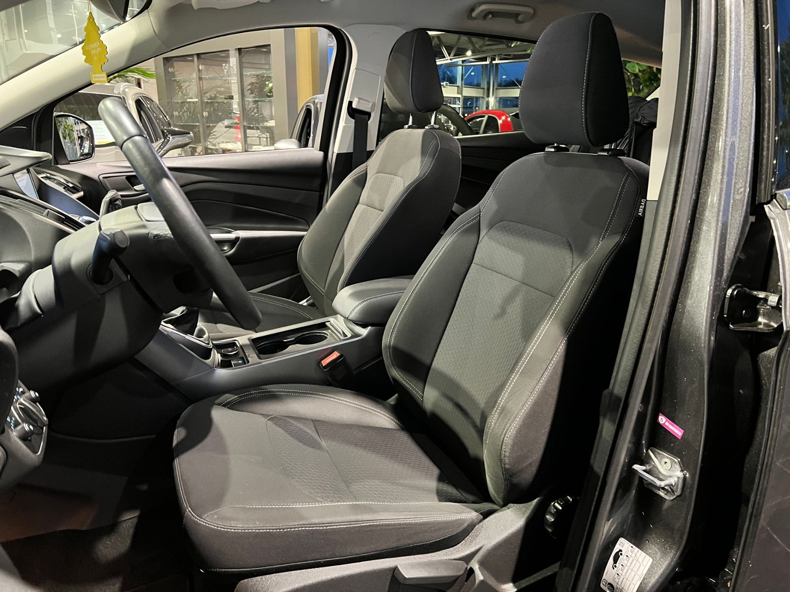 Fahrzeugabbildung Ford Kuga Cool & Connect AHK SHZ NAVI KLIMA