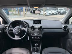 Fahrzeugabbildung Audi A1 1.4 TFSI S-Line Sportback *XENON*SHZ*KLIMA*