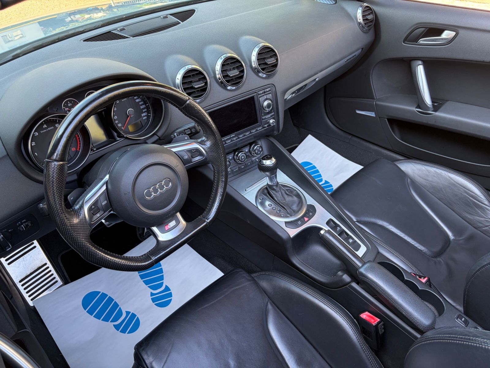 Fahrzeugabbildung Audi TT 2.0 TFSI Roadster quattro Autom.+Leder+Navi+