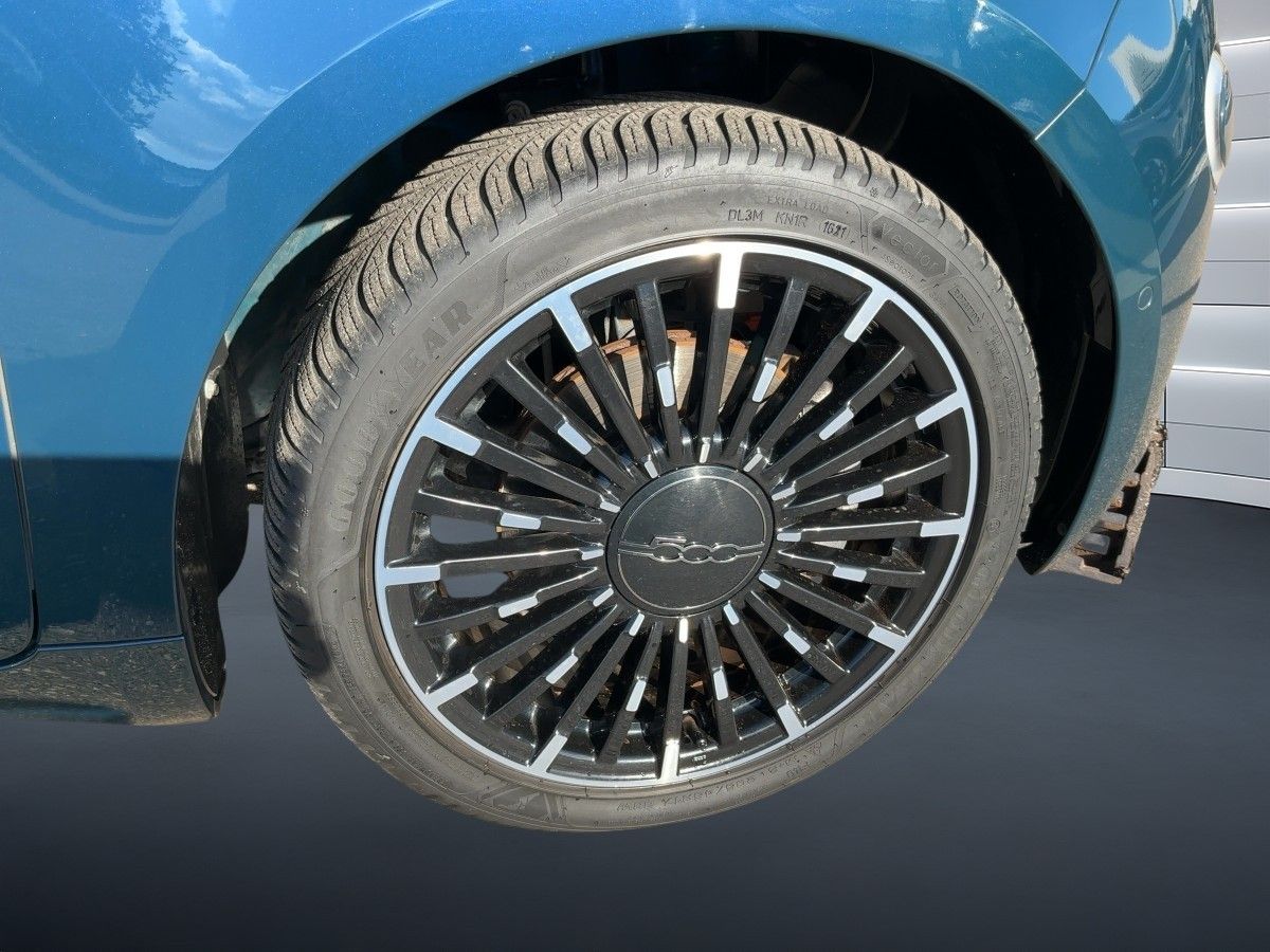 Fahrzeugabbildung Fiat 500 500 e Cabrio La Prima