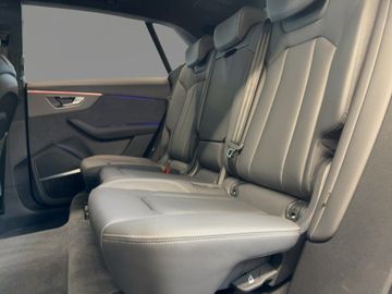 Audi Q8 - 9