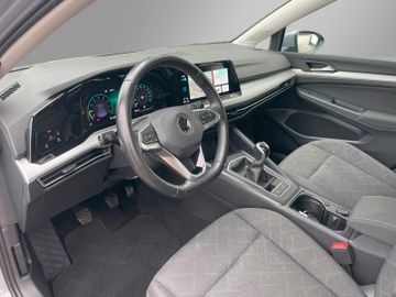 Volkswagen Golf VIII Variant Life 1.5 TSI*CarPlay*Kamera*
