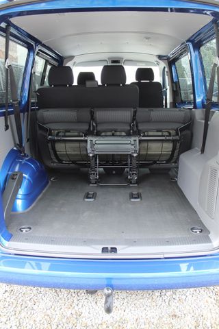 Volkswagen T6.1 Kombi 150PS LED AHK ACC 7-Sitzer Standhzg.