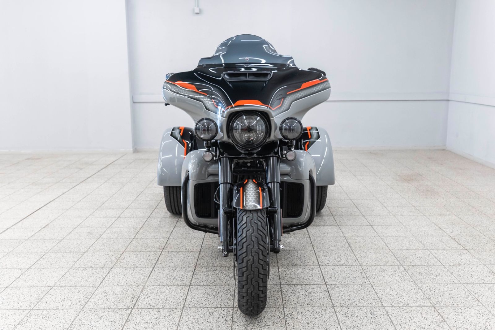 Fahrzeugabbildung Harley-Davidson FLHTCUTG TRI GLIDE ULTRA