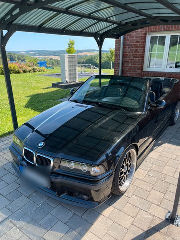 BMW E36 320i Cabrio