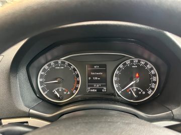 MYAUTOCENTER – Gebraucht- und Jahreswagen mit Werkstattservice in Pfaffenhofen Skoda Octavia Combi GreenLine *TÜV0328*Klima*PDC*