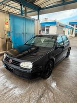 Volkswagen Golf IV 1.6 16V - Volkswagen Golf aus 2003: 1.6