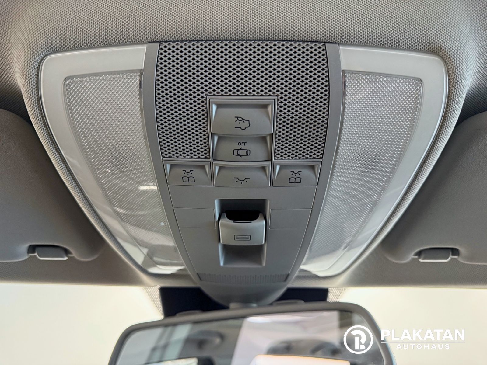 Fahrzeugabbildung Mercedes-Benz C 180CDI T-Model Bi-Xenon Automatik NAVI AHK