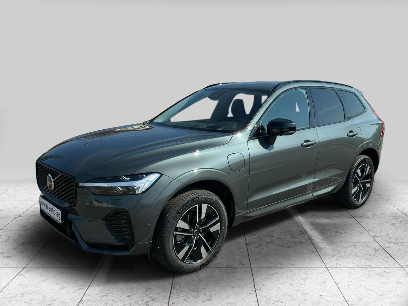 Volvo XC60 T6 PLUS DARK LAGOM AHK imagem 2