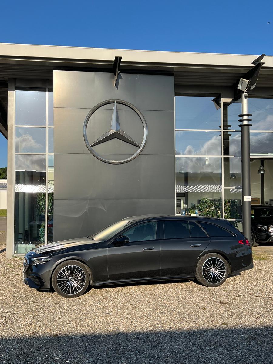 Mercedes-Benz E 220 d 4M T-Mod  *AMG*Head-Up*Standh*Pano*AHK*