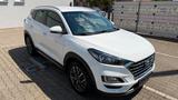 Hyundai Tucson Pure 2WD - Hyundai TUCSON: Pure