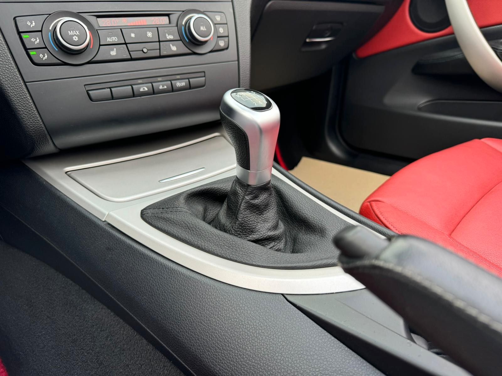Fahrzeugabbildung BMW 120d Cabrio*PDC*