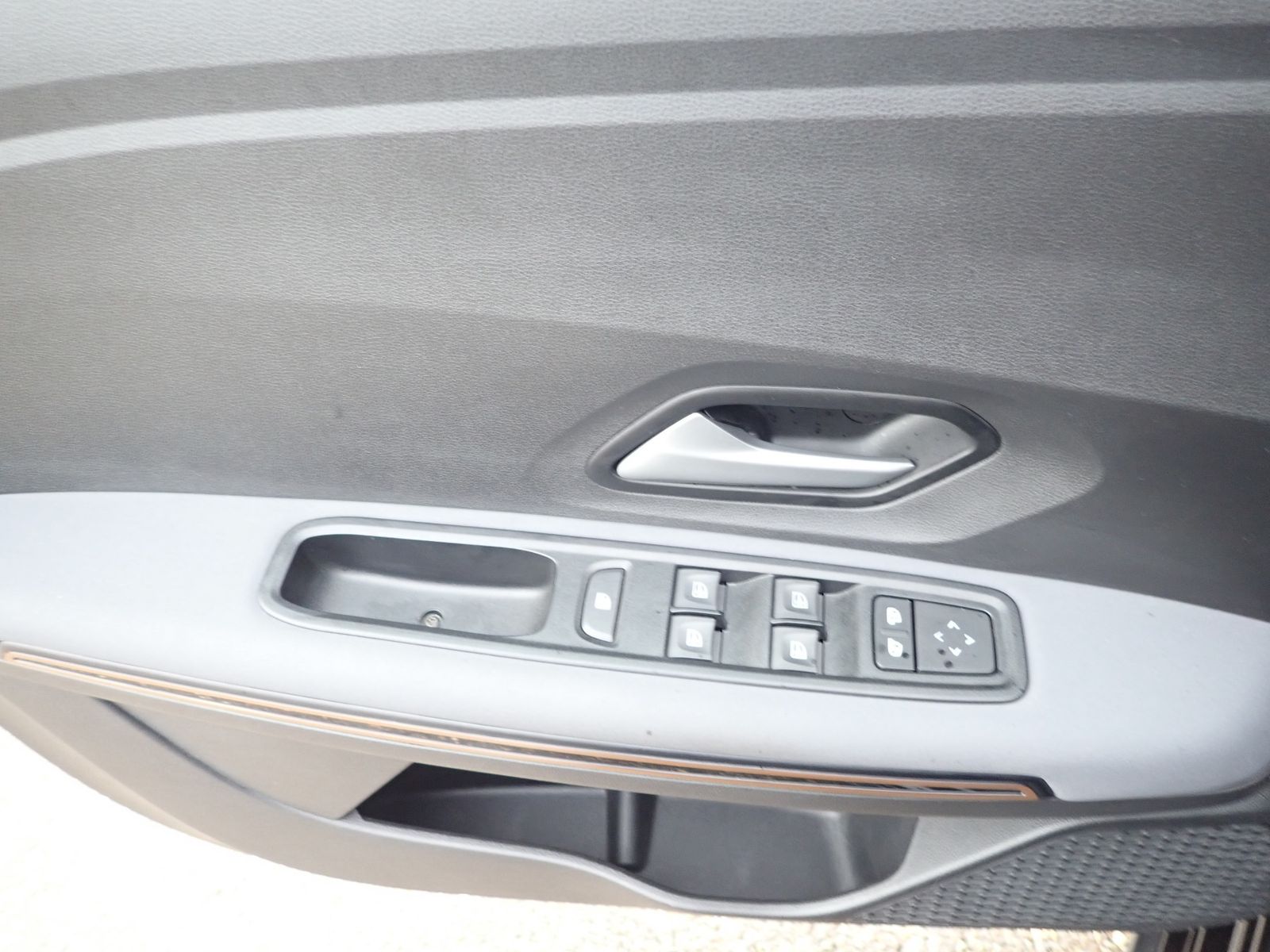 Fahrzeugabbildung Dacia Jogger Extreme ECO-G 100