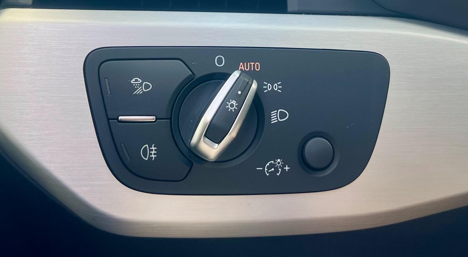 Audi A5 Sportback 40TFSI S-Line /Digit.Cockpit/Scheck