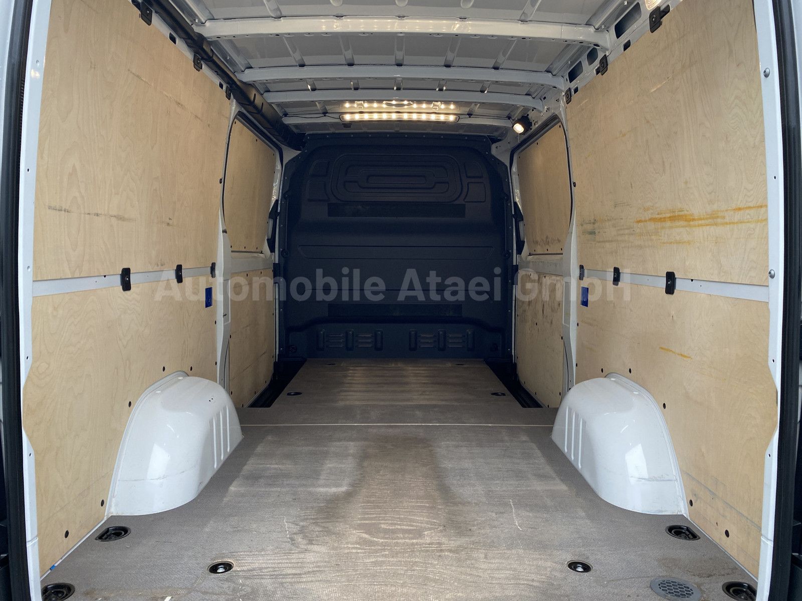Fahrzeugabbildung Mercedes-Benz Sprinter 317 Automatik *2x Schiebetür* 7906