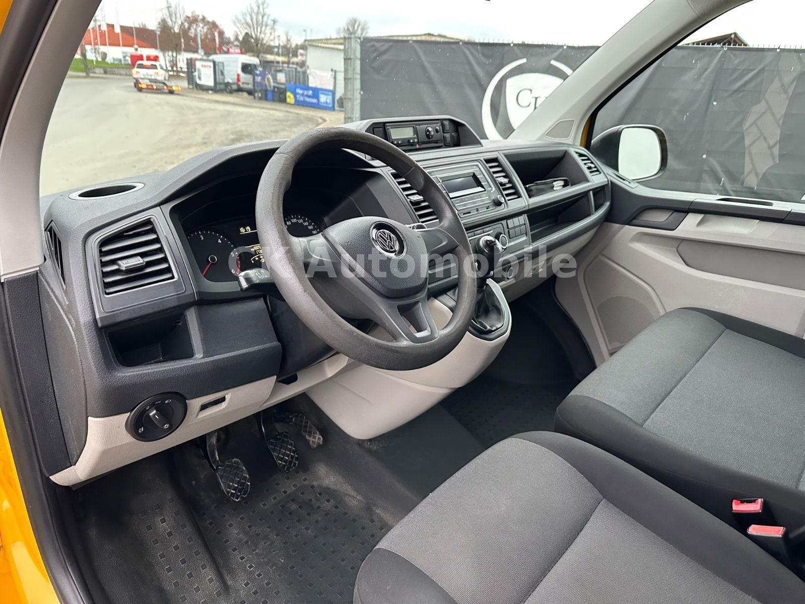 Fahrzeugabbildung Volkswagen T6 Transporter Kasten lang 2.0TDI/Klima/AHK 2.5T