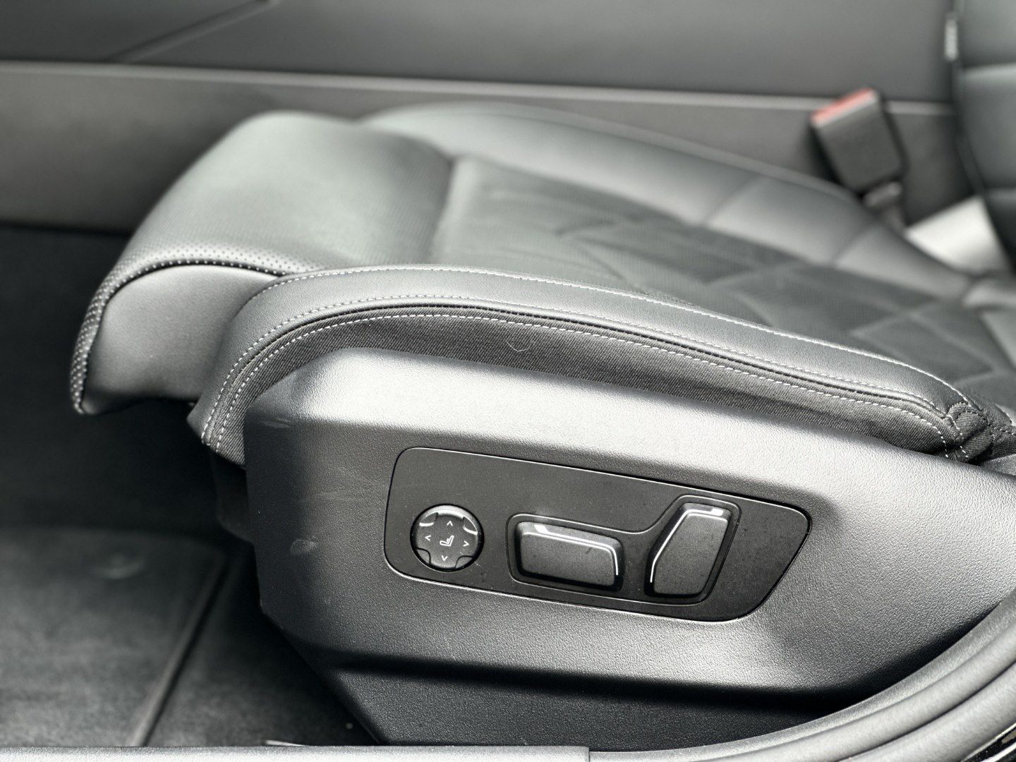BMW 520d xDrive M Sportpaket Head-Up DAB foto 11