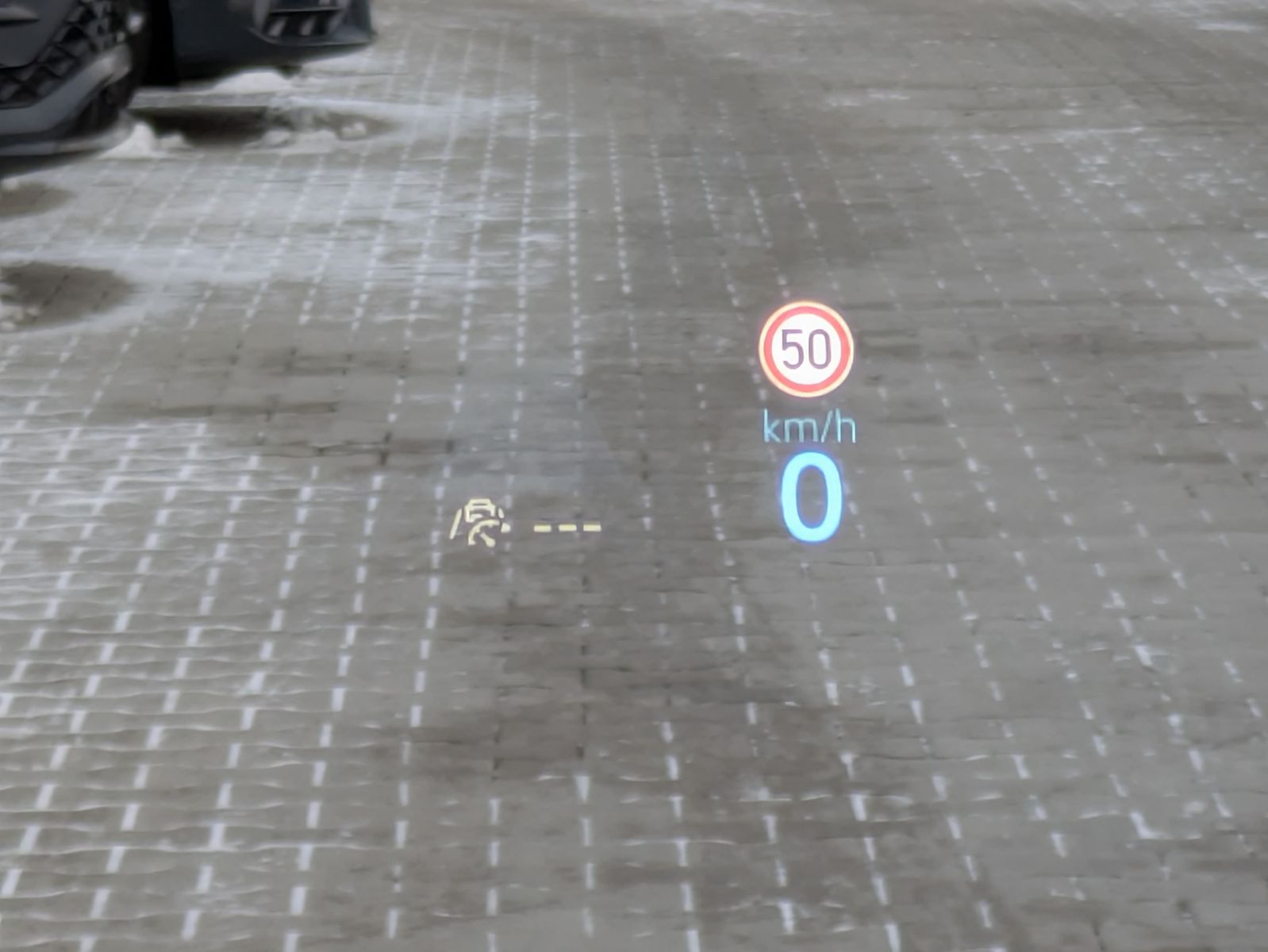 Fahrzeugabbildung Volkswagen Tiguan 2.0 TDI 4M R-Line PANO*H&K*AHK*MATRIX*20"