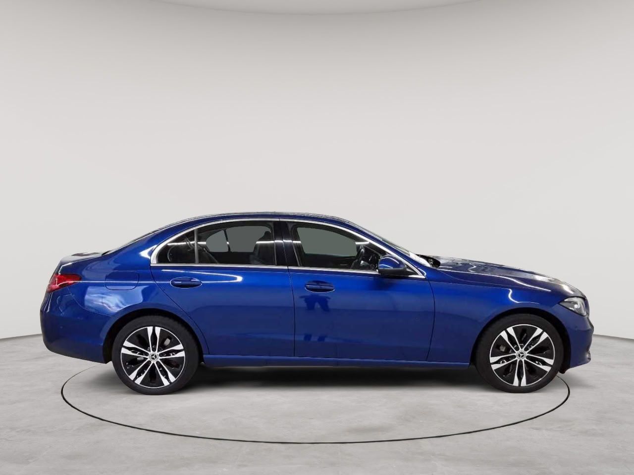 Mercedes-Benz C 300 e 9G-TRONIC Avantgarde AssiP BusiP imagem 3