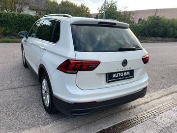Volkswagen Tiguan - 4