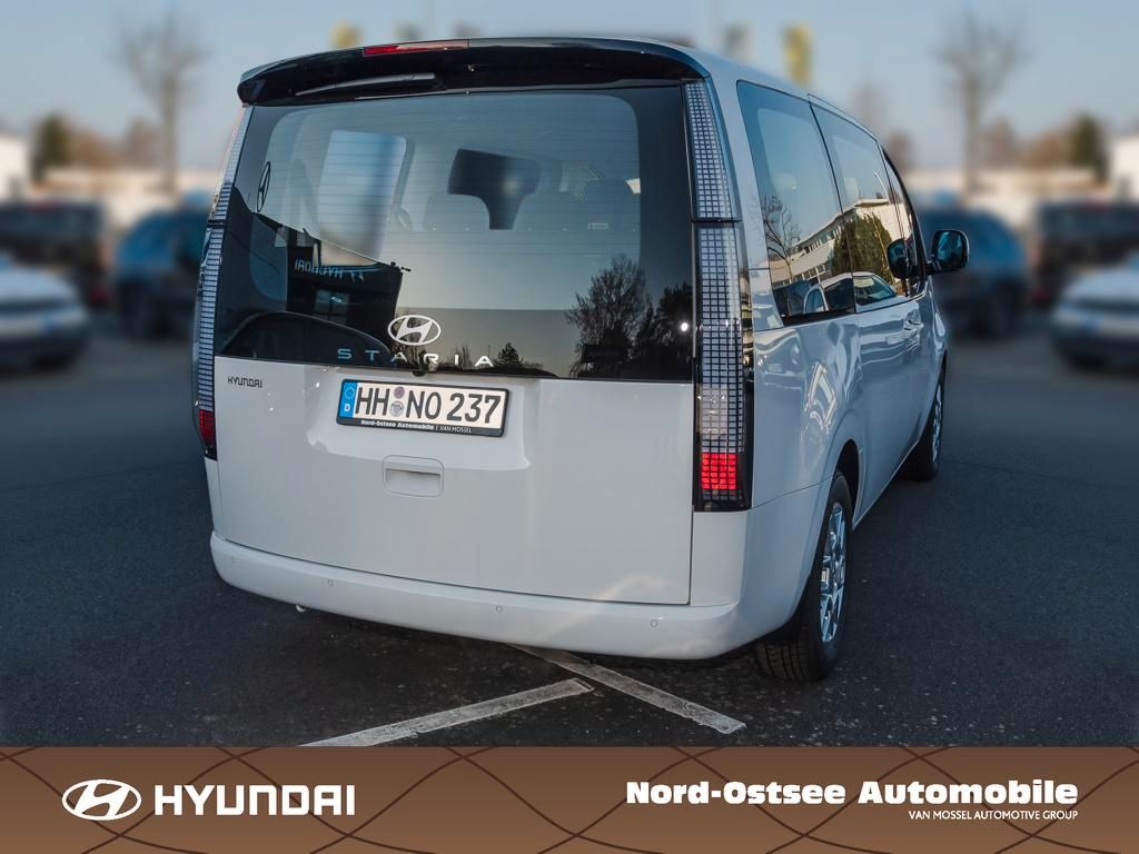 Fahrzeugabbildung Hyundai STARIA 9-Sitzer HEV TREND Easy-Access-P Park-P