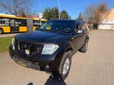 Nissan Pathfinder Allrad AHK 3,5,t Höhergelegt TÜV Neu