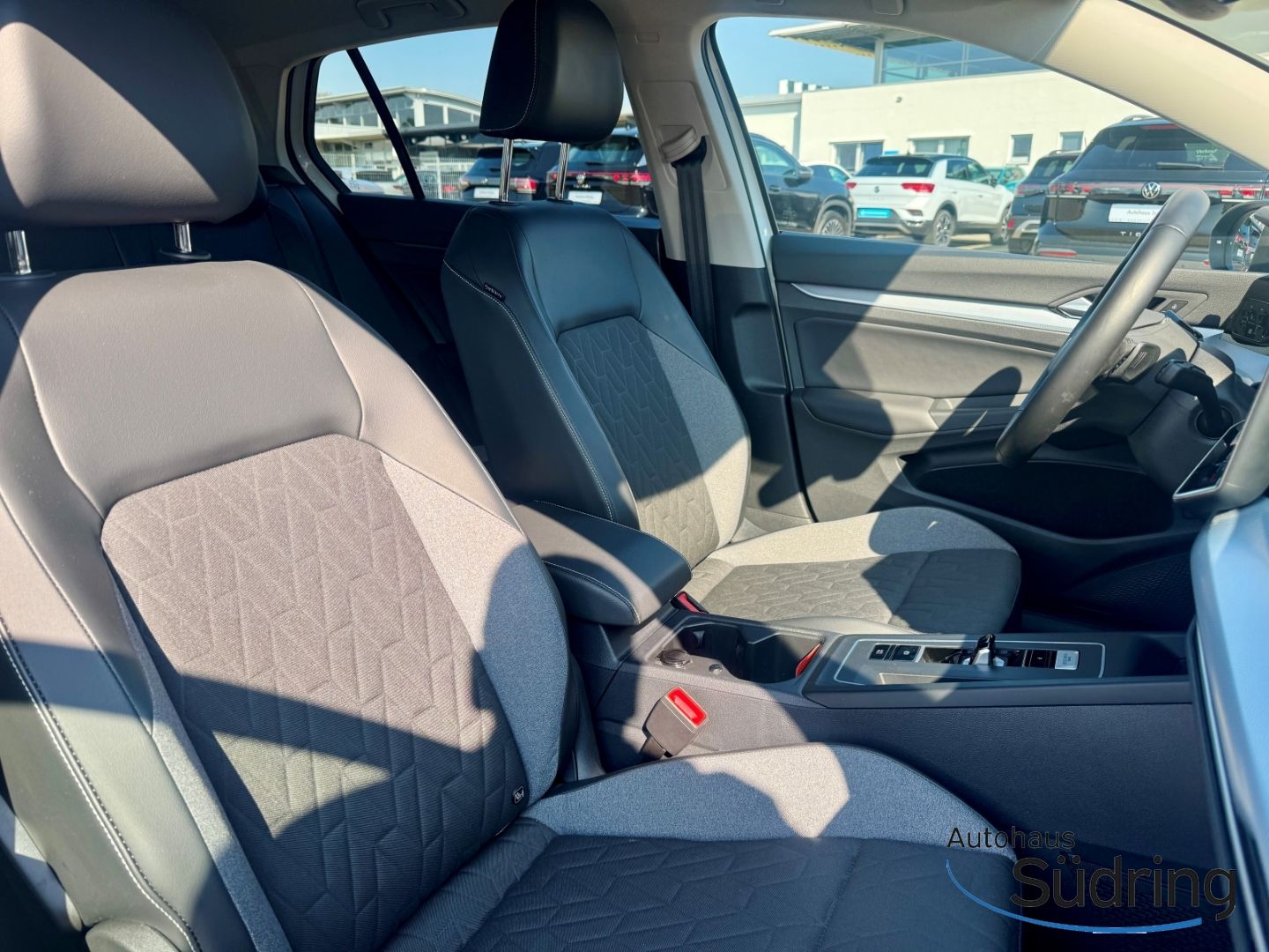 Golf VIII 2,0 TDI Goal DSG AHK Navi LED+ ACC