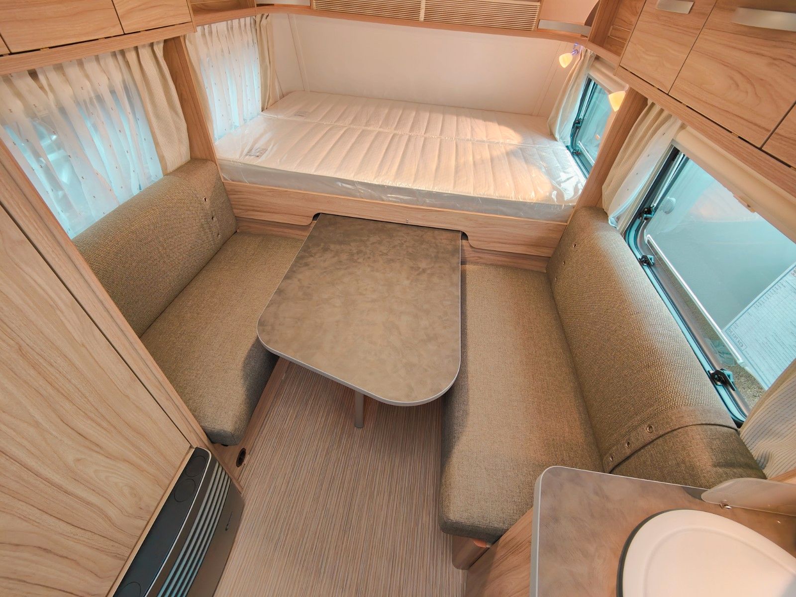 Fahrzeugabbildung HYMER / ERIBA / HYMERCAR Feeling 515 Elegance - SPRING SALE -