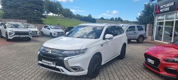 Fotografie Mitsubishi Plug-in Hybrid Outlander Plug-in Hybrid TOP 2.4 MIVEC 4WD
