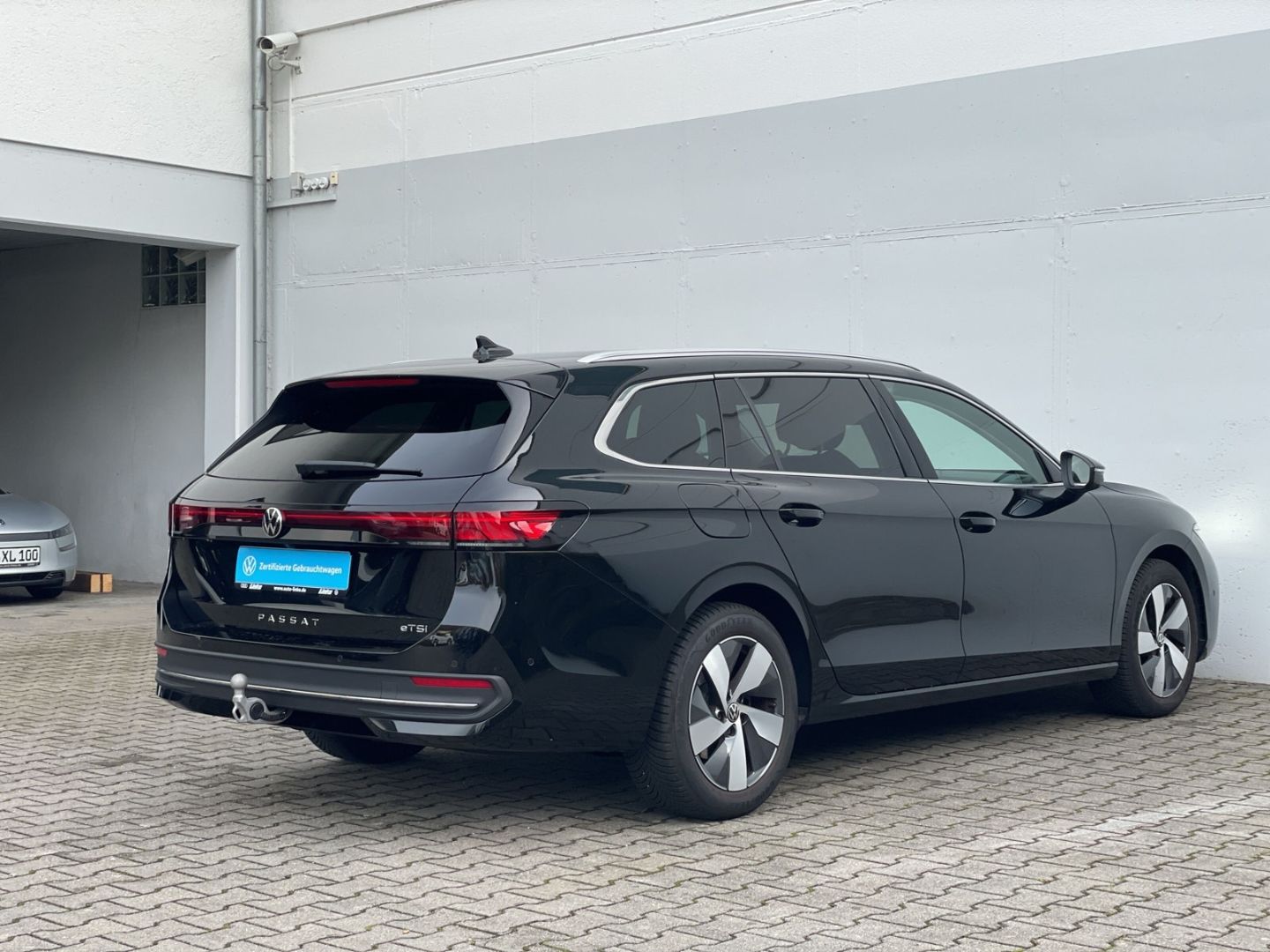 Passat Variant 1.5 eTSI Business AHK/360°Kamera
