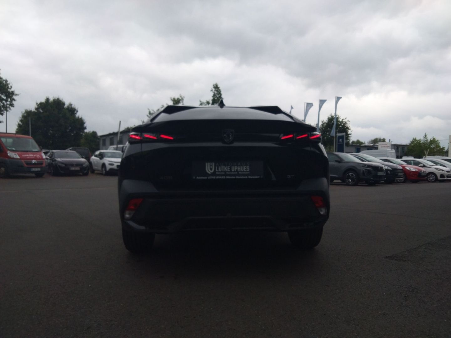 Fahrzeugabbildung Peugeot 408 GT Hybrid 145 e-DSC6 El. Panodach Navi SHZ