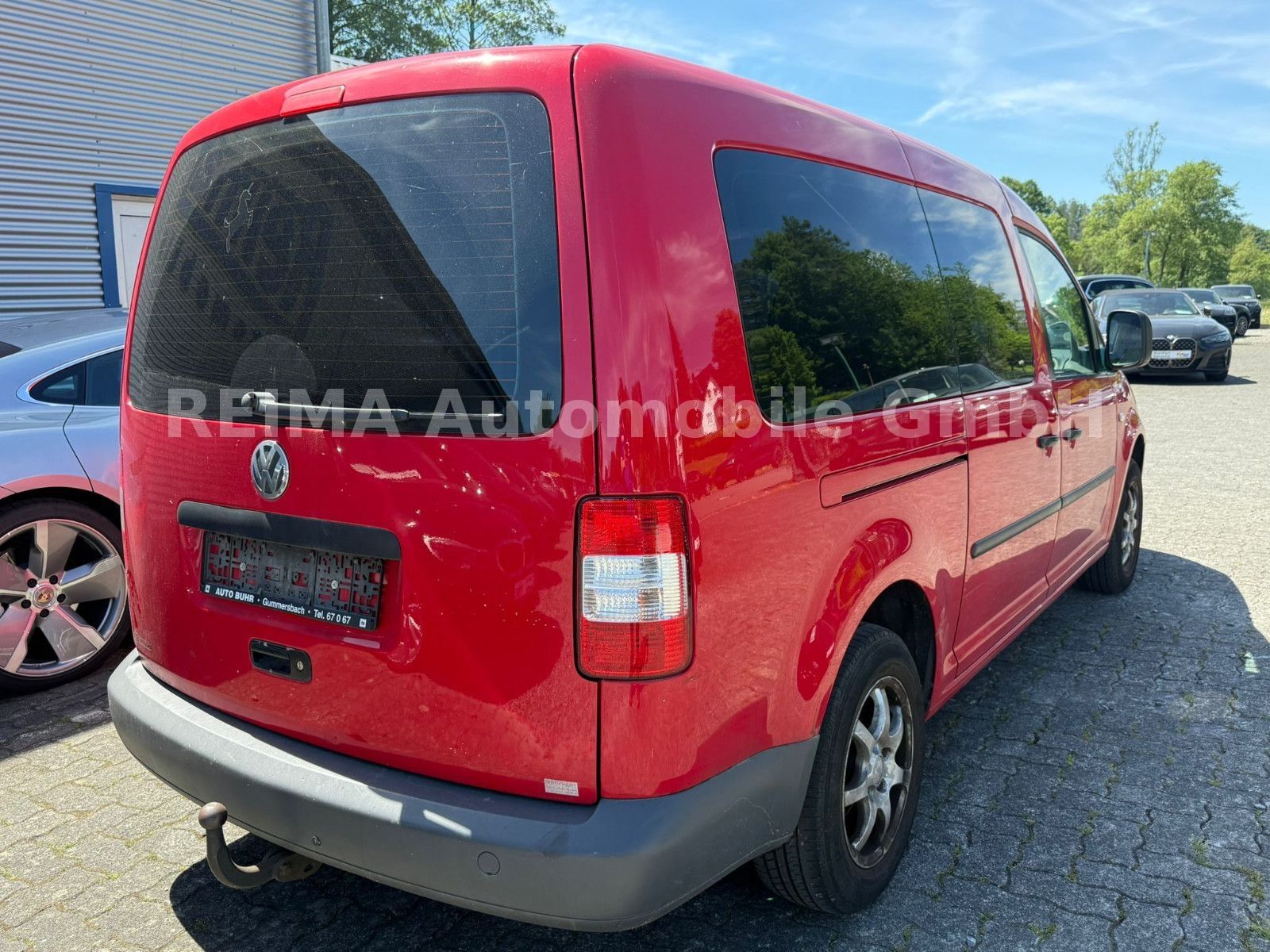 Fahrzeugabbildung Volkswagen Caddy Maxi 1,9TDi Kombi, 5 Sitzer, AHK, KLima