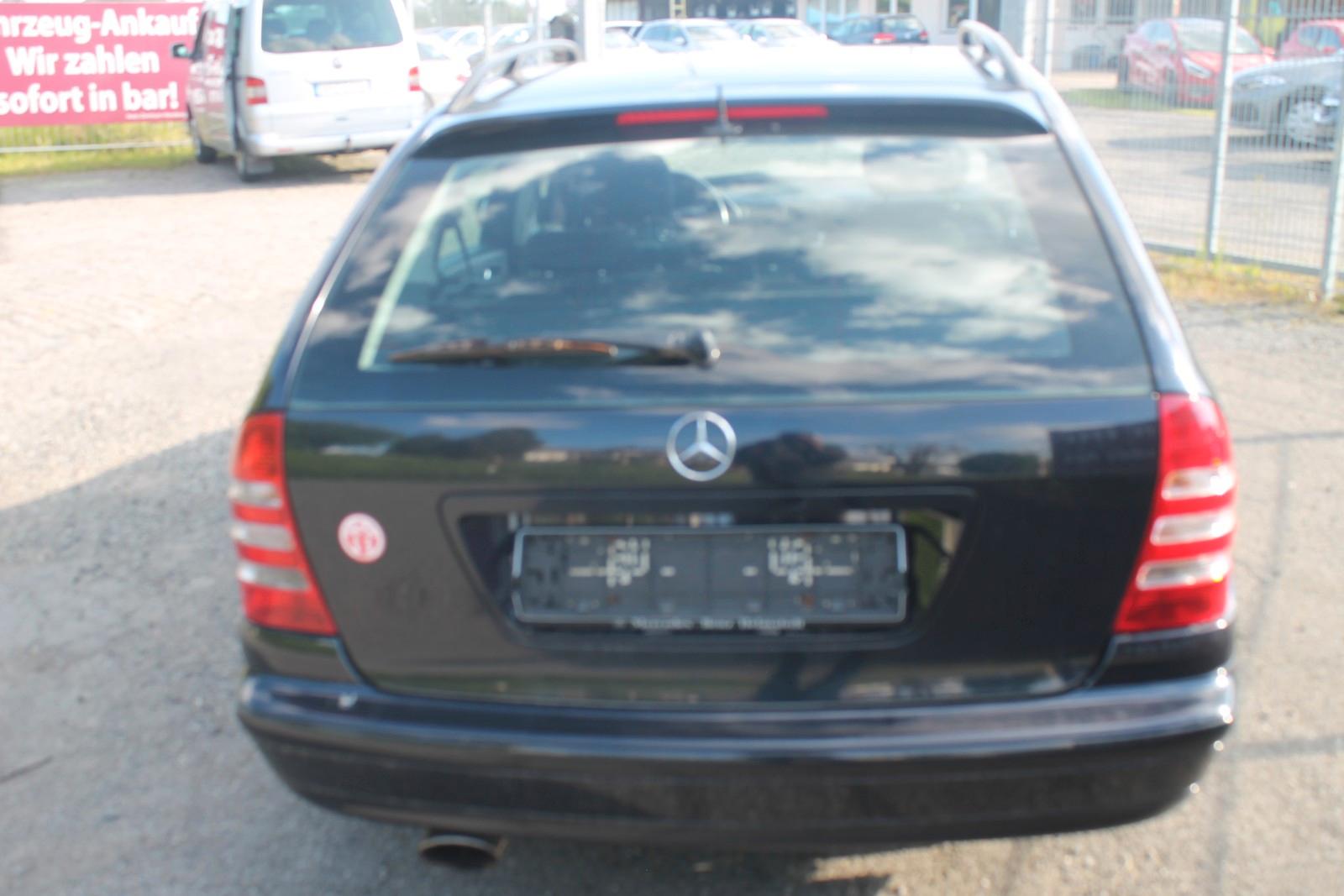 Mercedes-Benz C180 2006 — photo 8