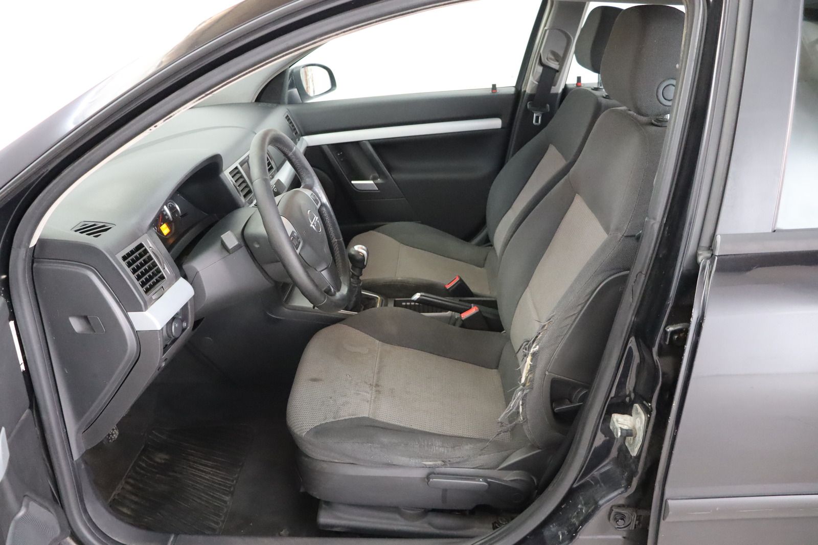 Fahrzeugabbildung Opel Vectra C 1.8 Edition * Gas * Klima * HU 05.2027