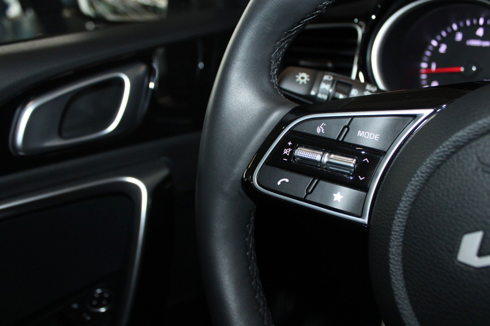 Fahrzeugabbildung Kia cee'd Sportswagon Spirit Aut. Top Ausstattung !