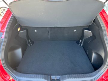 Toyota Yaris Cross - 12