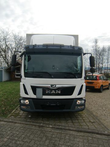 MAN TGL 8.220 4 x 2 BL nur 124.907 km