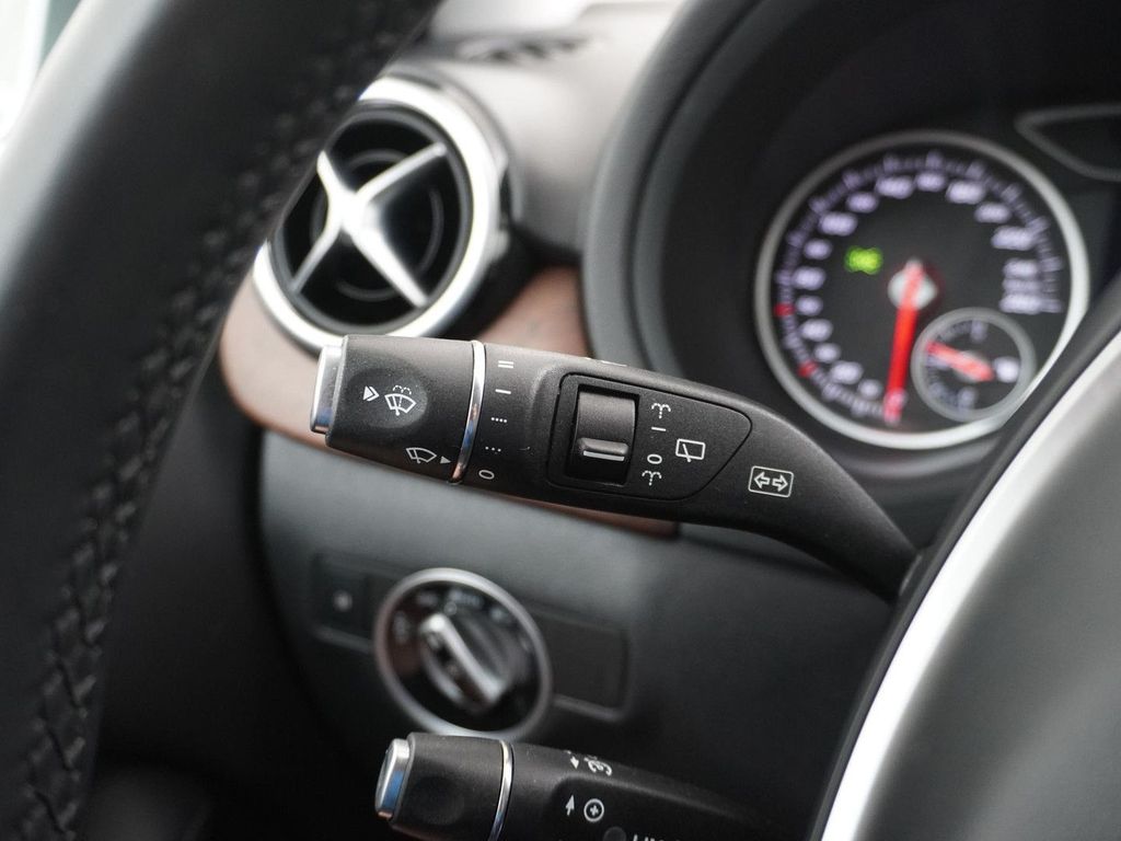 Mercedes-Benz B 180 Ambition Facelift 1e besitzer Händlerwartu