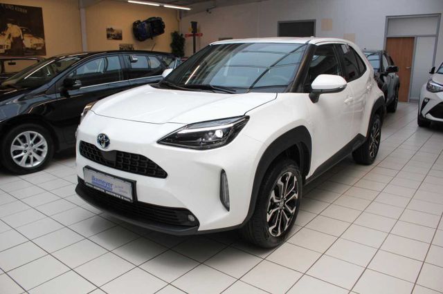 Toyota Yaris Cross Hybrid Team D Winter-Paket Smart-Con