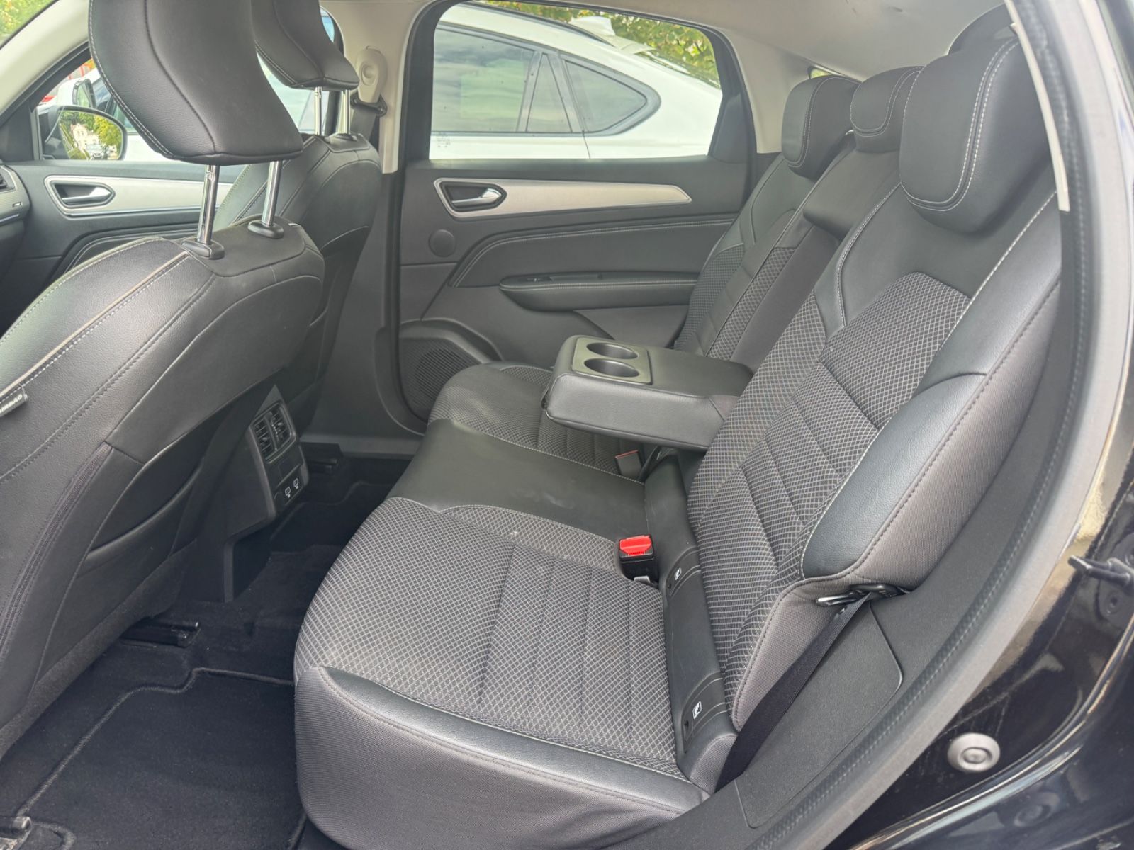 Fahrzeugabbildung Renault Arkana Intens E-Tech LED+NAVI+ACC+Kamera