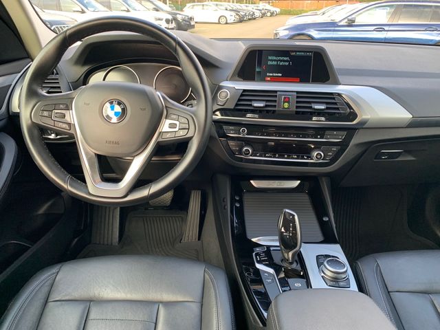 Fahrzeugabbildung BMW X3 xDrive 30d Advantage+LED+Navi+Leder+AHK