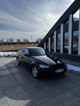 BMW e90 320i | Automatik, Leder, Sitzheizung - BMW 320: 320si E90